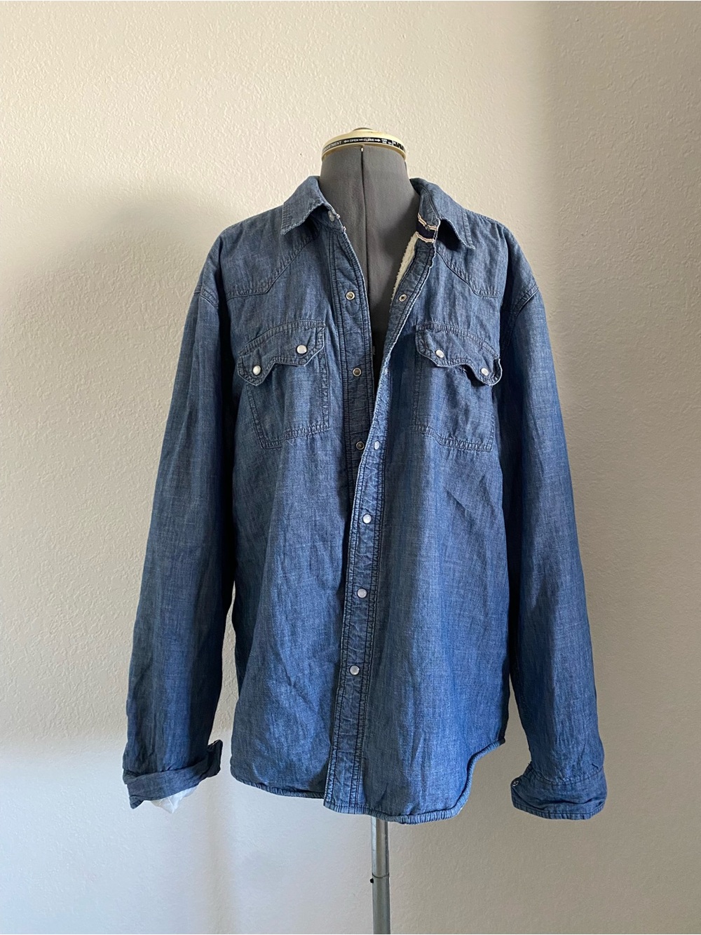 Levi's Blue Denim Jacket with Sherpa Lining Size Large
